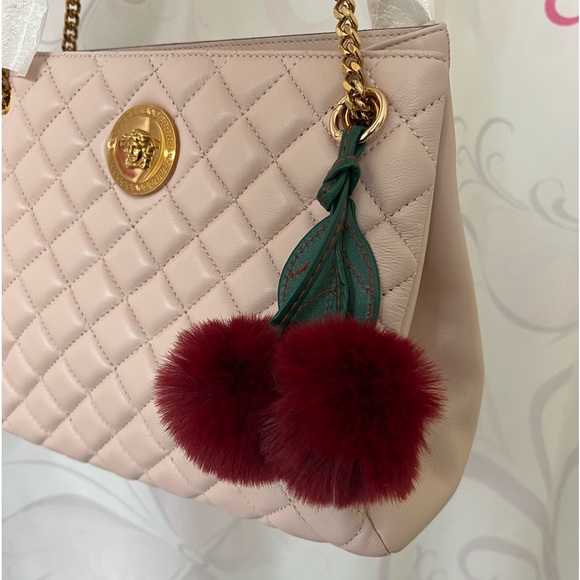 FUR CHARM / KEYCHAIN - Picture 4 of 4